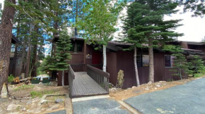 Mammoth Estates 3 Bdrm Condos - Walking Distance to The Village Gondola Station